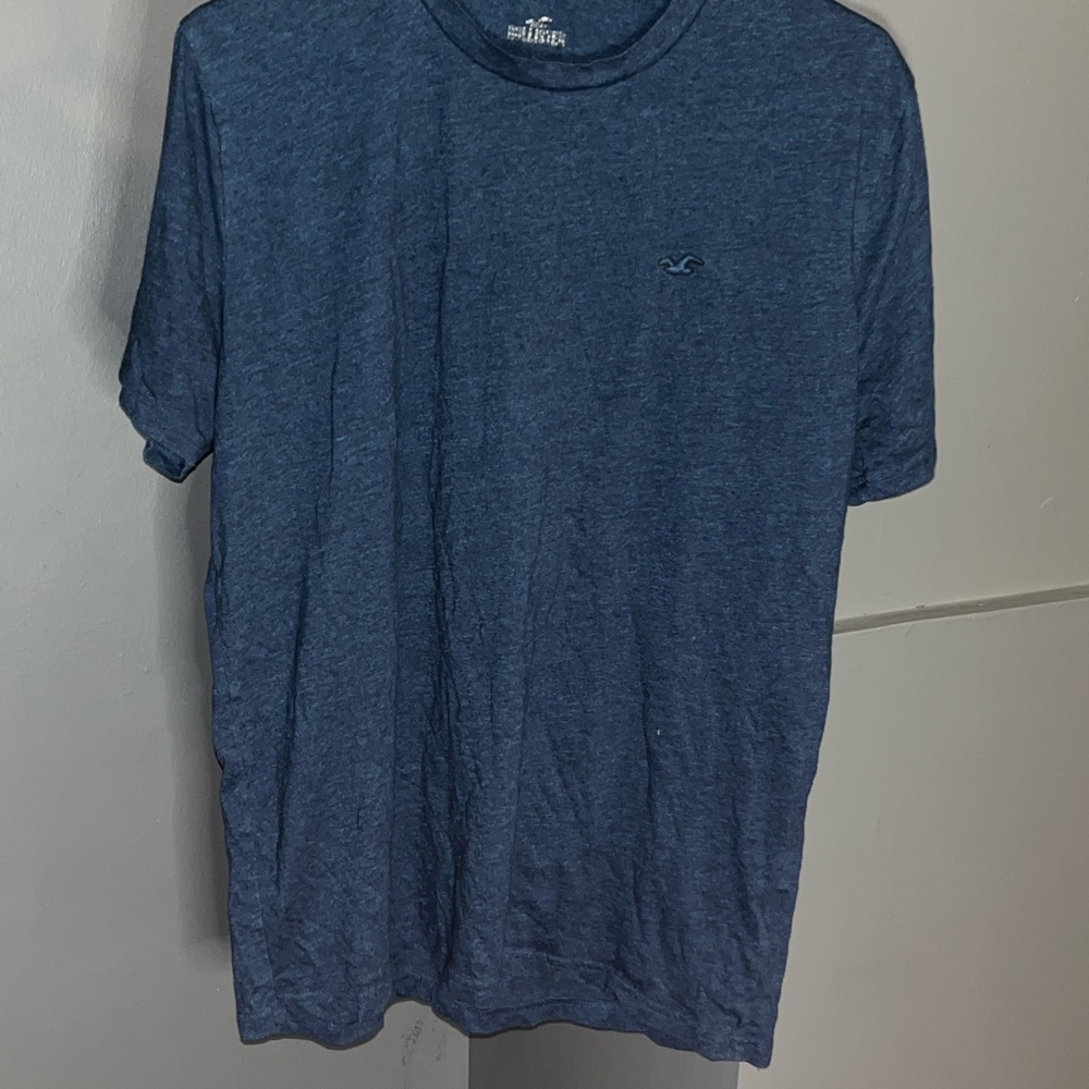 Hollister Men's Navy Short Sleeve Tee